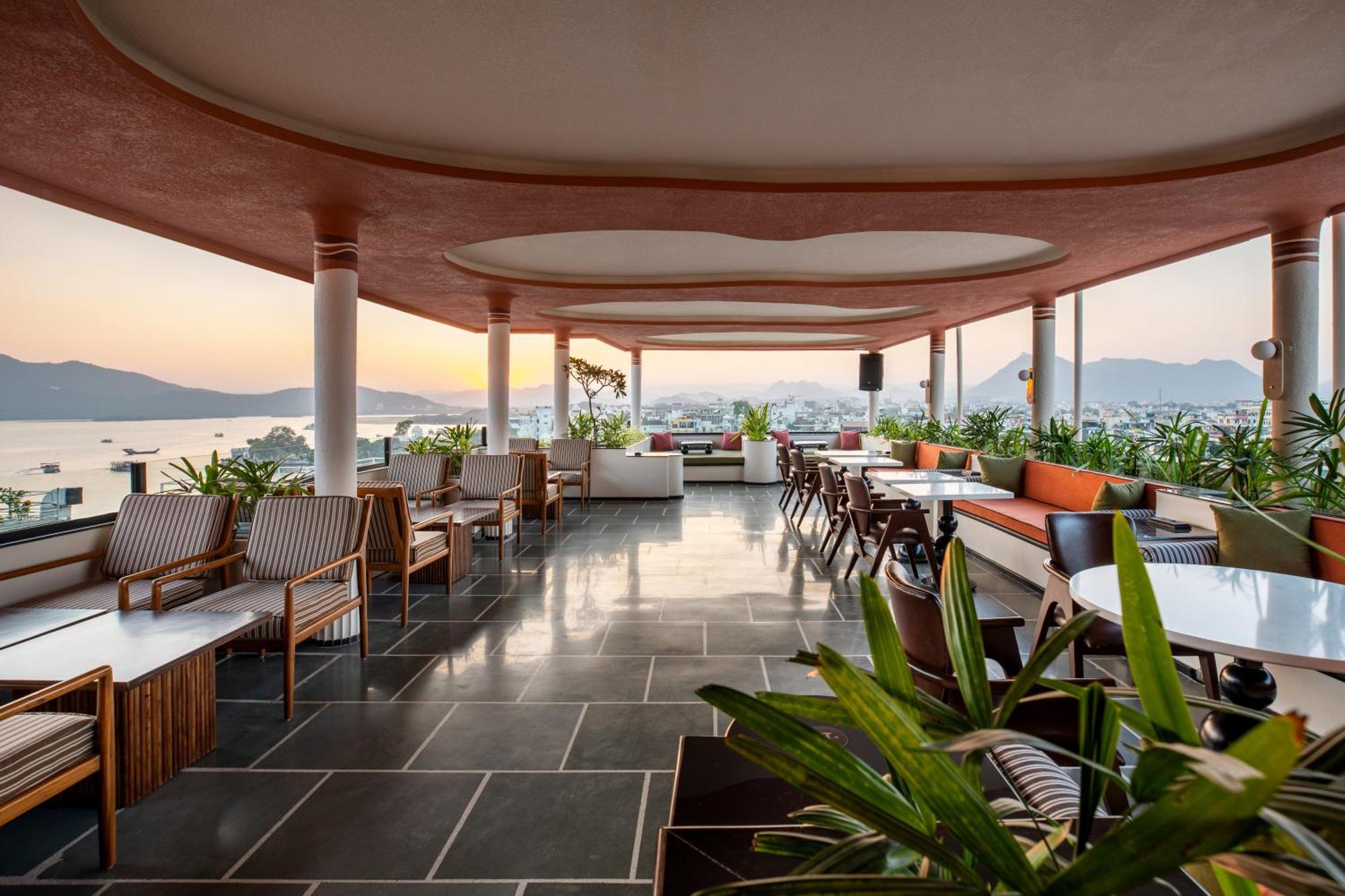 The Red Pier By Downtown Udaipur Hotel Exterior foto